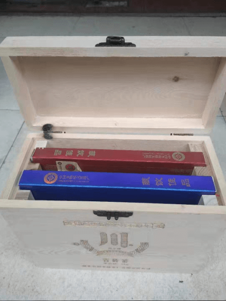紀念新中國成立70周年磚茶再上新品 經(jīng)銷商定制款青、米磚茶禮盒上線