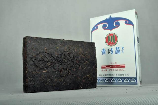 川字牌二合一青磚茶，將蒙漢兩家合而為一！